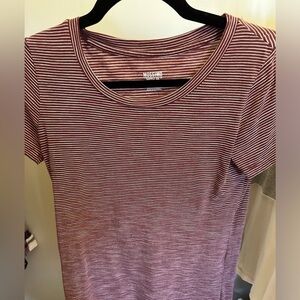 Women’s tshirt size S